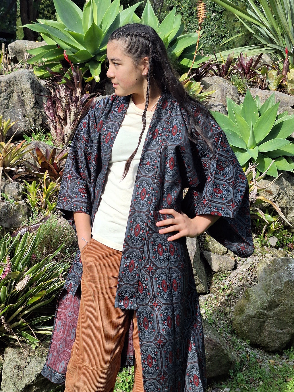 Kamakura Coat -Red and Black